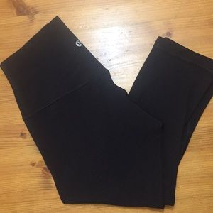 Lululemon aligns crop